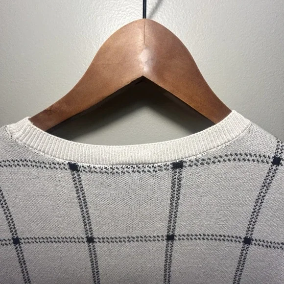 Ann Taylor Outlet Short Sleeve Sweater XS White With Detailing Classic‎ Polished - Picture 11 of 14